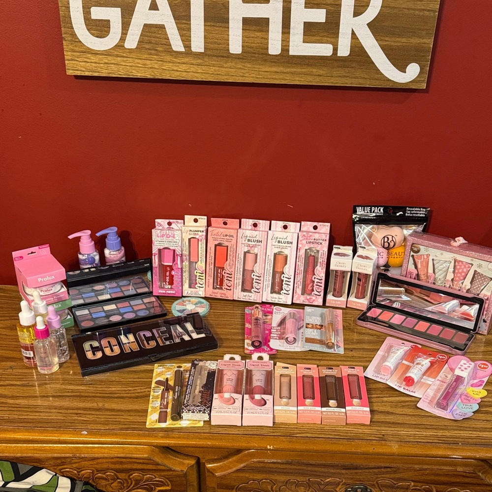 Assorted Makeup Collection $ value